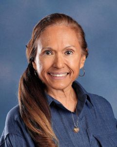 Maribel Ay : Receptionist
